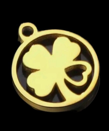 Gold clover with heart
